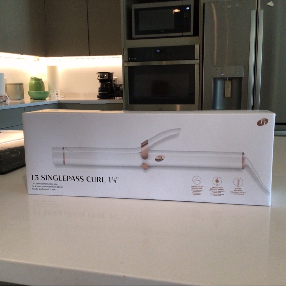 T3 Single Pass Curl Professional Curling Iron Brand New; Unopened Box